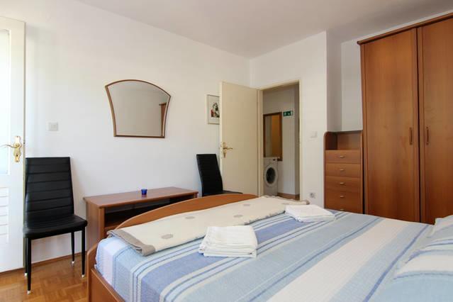 Eco-Apartments With Nice Garden Baška Voda Kültér fotó